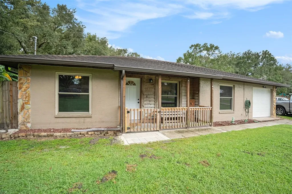 39532 Pretty Pond Road Zephyrhills FL 33540