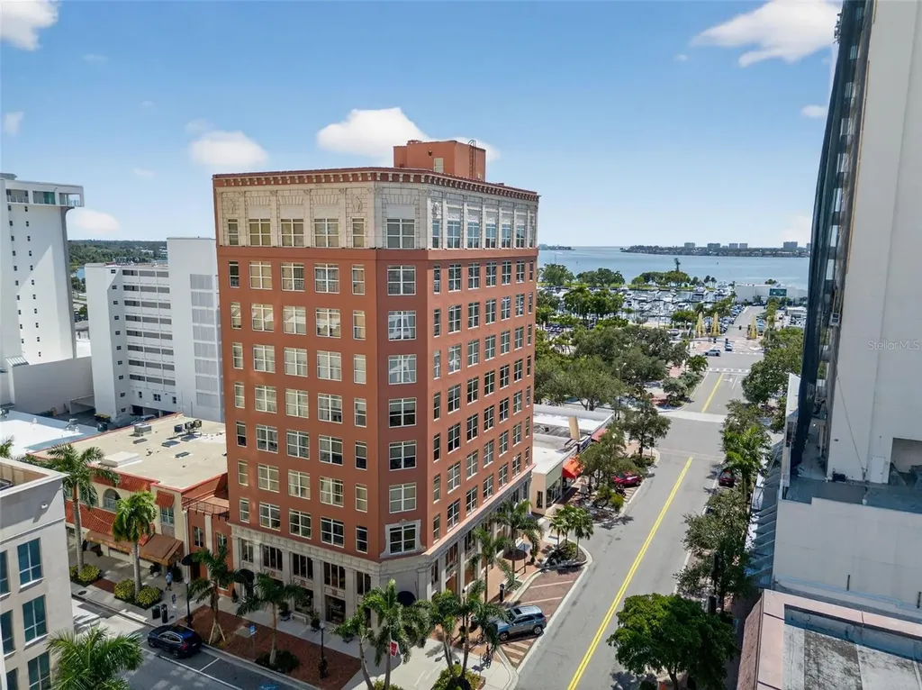 1330 Main Street Sarasota FL 34236