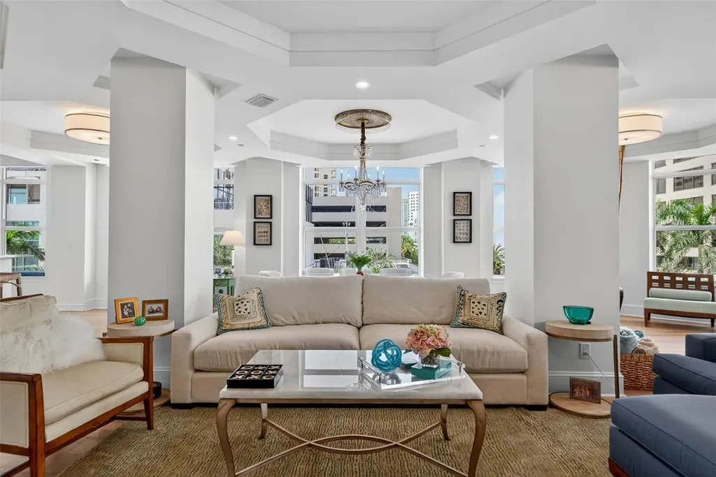 1330 Main Street Sarasota FL 34236