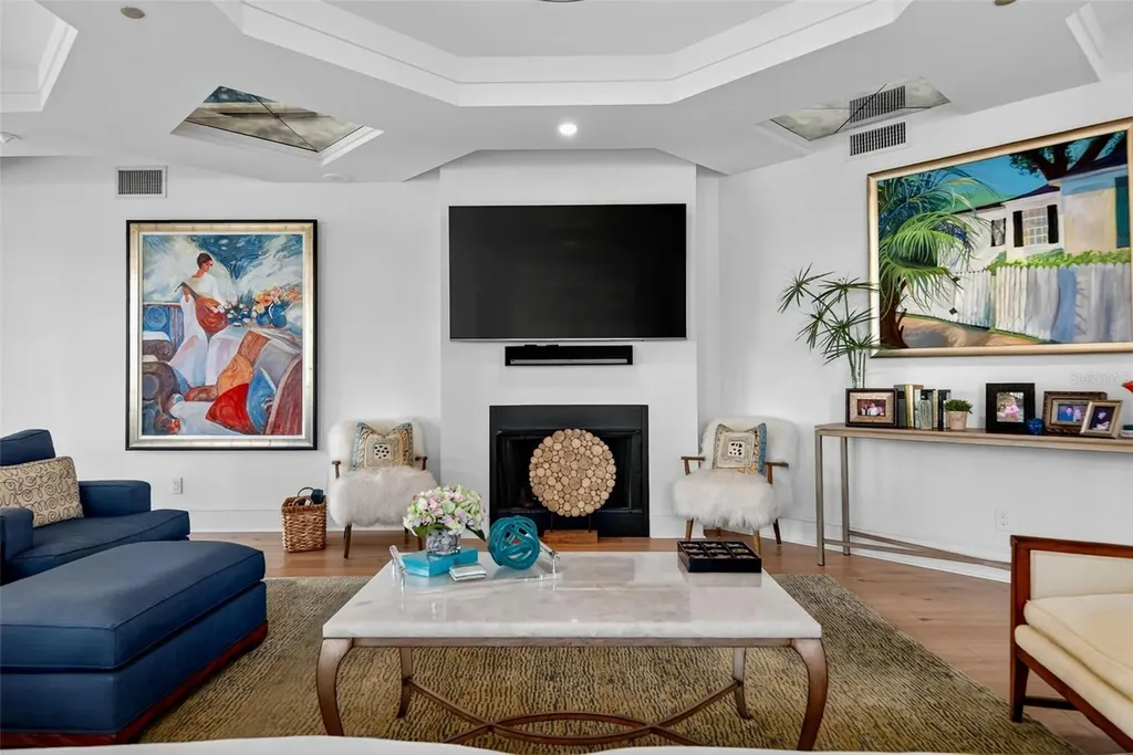 1330 Main Street Sarasota FL 34236