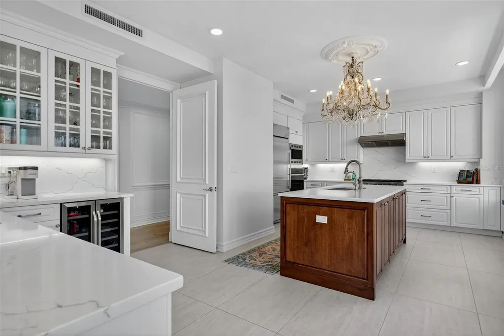 1330 Main Street Sarasota FL 34236