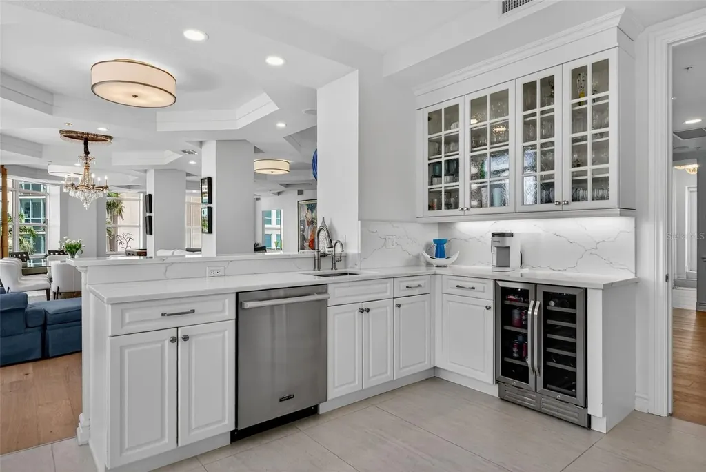 1330 Main Street Sarasota FL 34236