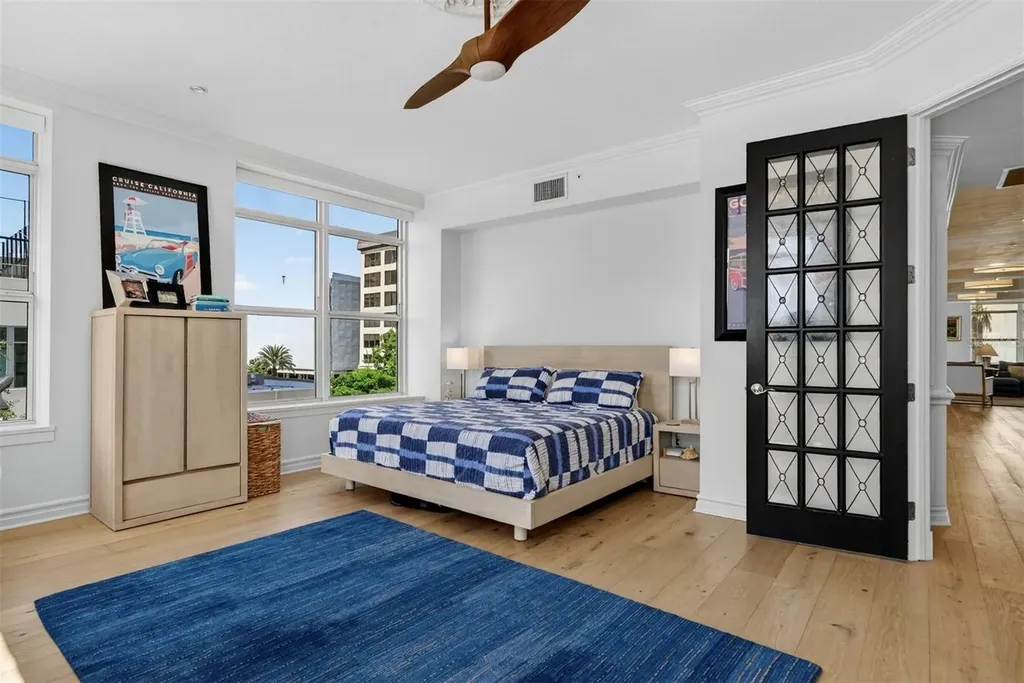 1330 Main Street Sarasota FL 34236