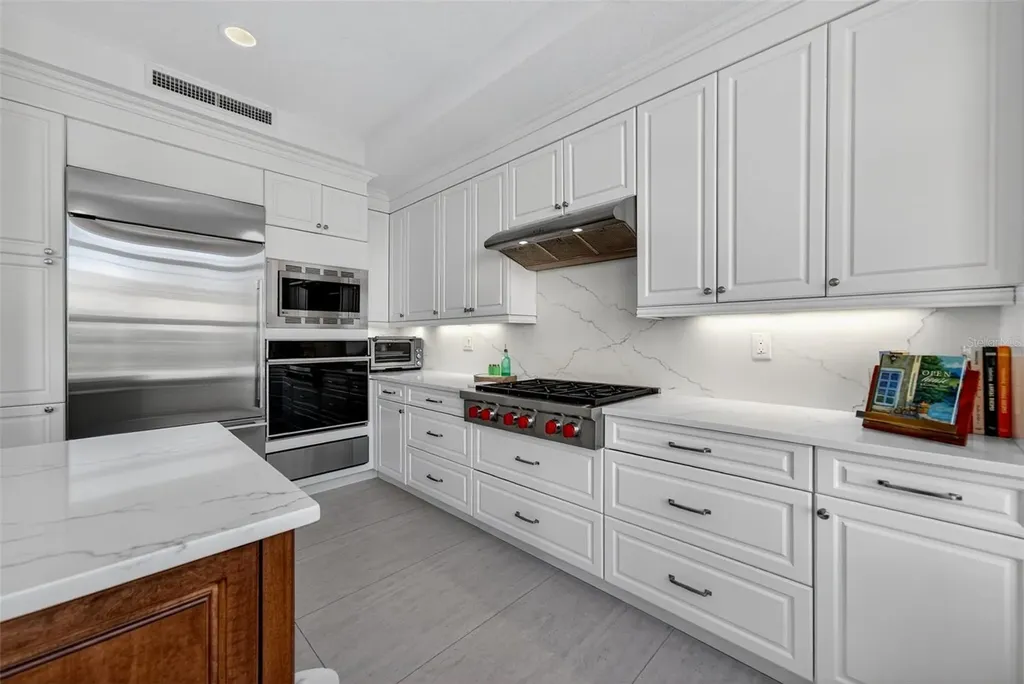 1330 Main Street Sarasota FL 34236