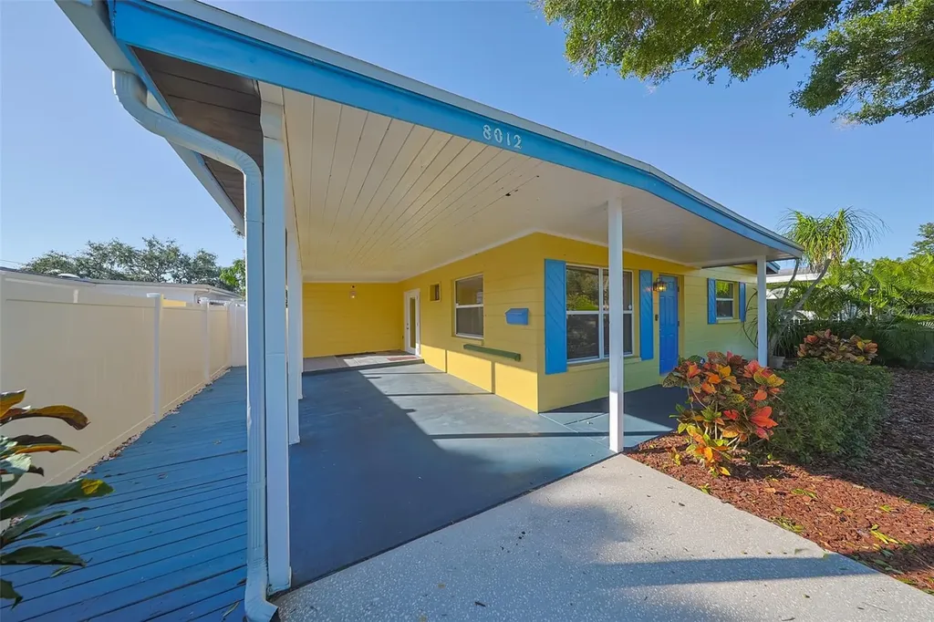 8012 26th Avenue N St Petersburg FL 33710