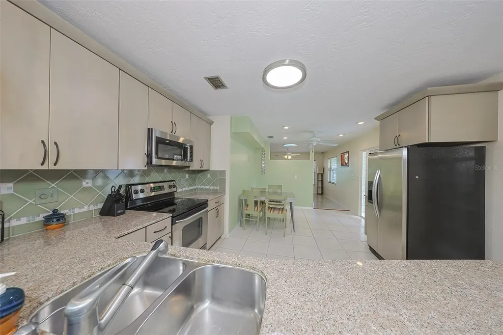 8012 26th Avenue N St Petersburg FL 33710