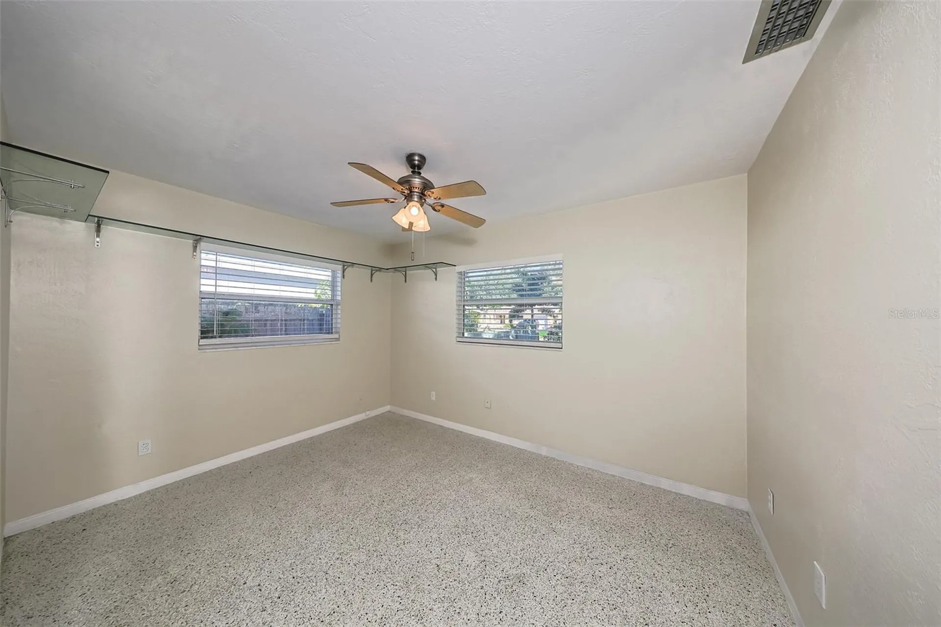 8012 26th Avenue N St Petersburg FL 33710