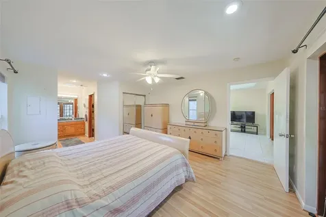 8012 26th Avenue N St Petersburg FL 33710