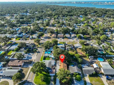 8012 26th Avenue N St Petersburg FL 33710