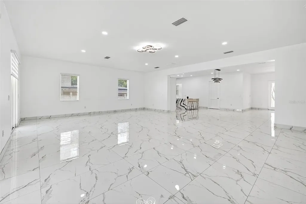 216 N Glen Arven Avenue Temple Terrace FL 33617