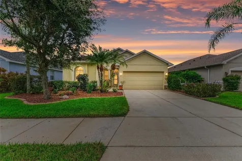 5320 Lakehurst Court Palmetto FL 34221