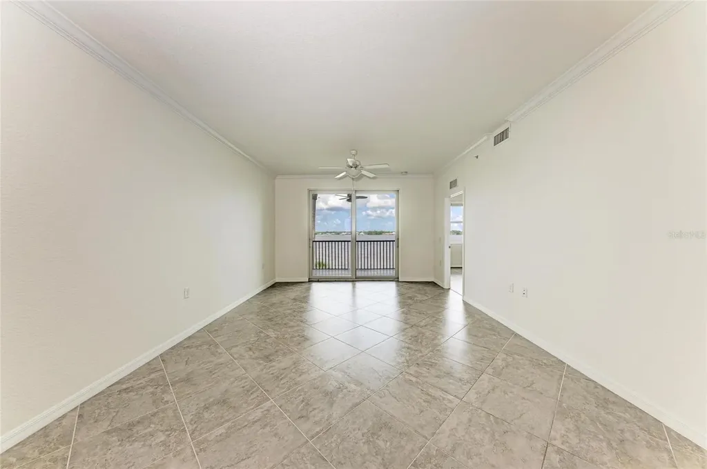 1010 Tidewater Shores Loop Bradenton FL 34208
