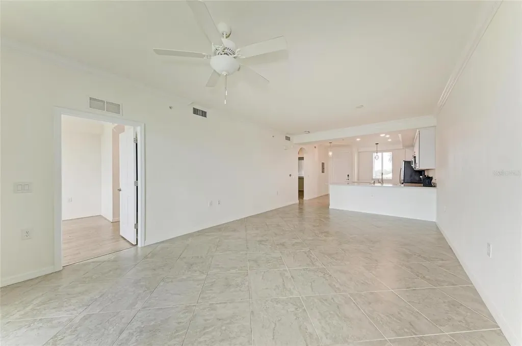 1010 Tidewater Shores Loop Bradenton FL 34208