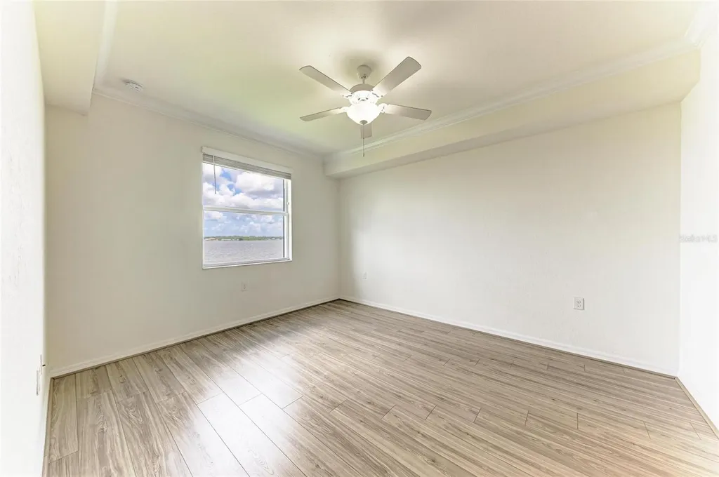 1010 Tidewater Shores Loop Bradenton FL 34208