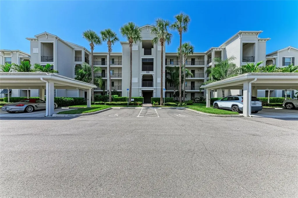 1010 Tidewater Shores Loop Bradenton FL 34208