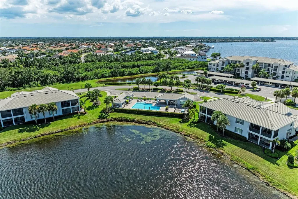 1010 Tidewater Shores Loop Bradenton FL 34208
