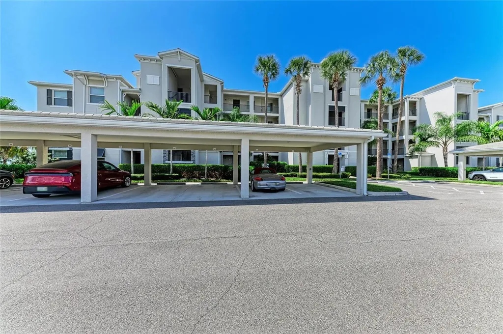1010 Tidewater Shores Loop Bradenton FL 34208