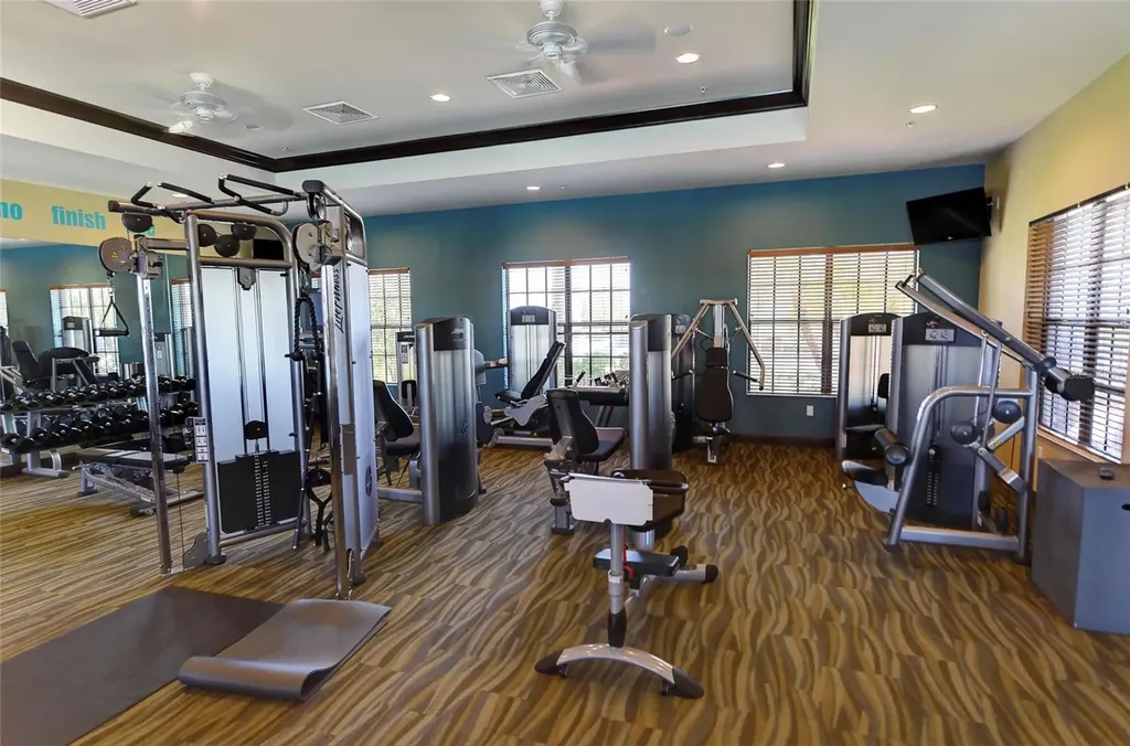 1010 Tidewater Shores Loop Bradenton FL 34208