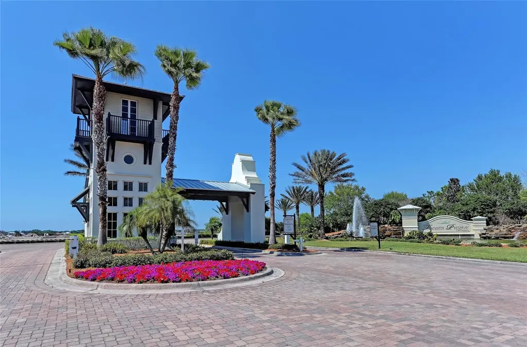1010 Tidewater Shores Loop Bradenton FL 34208