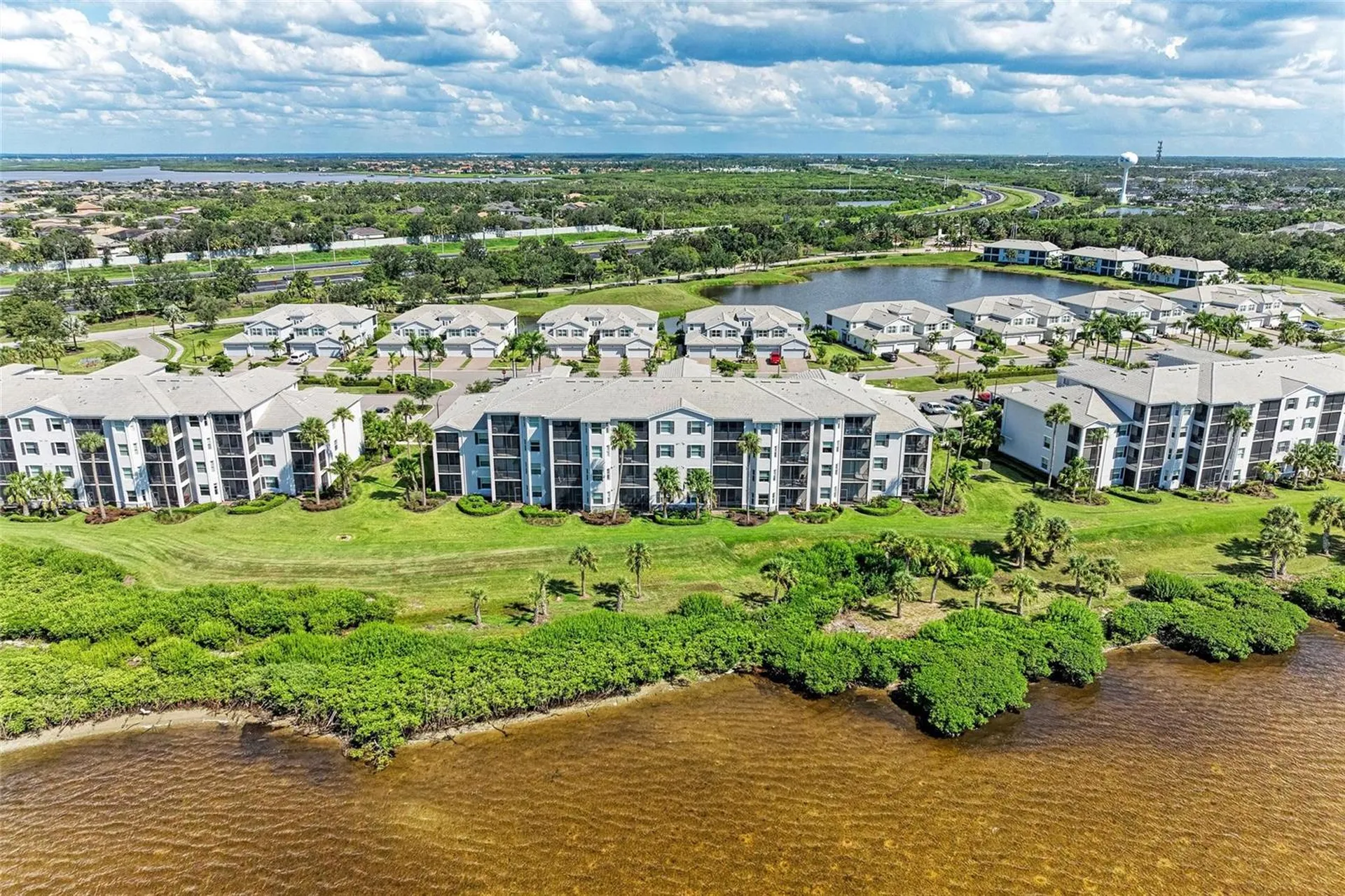 1010 Tidewater Shores Loop Bradenton FL 34208