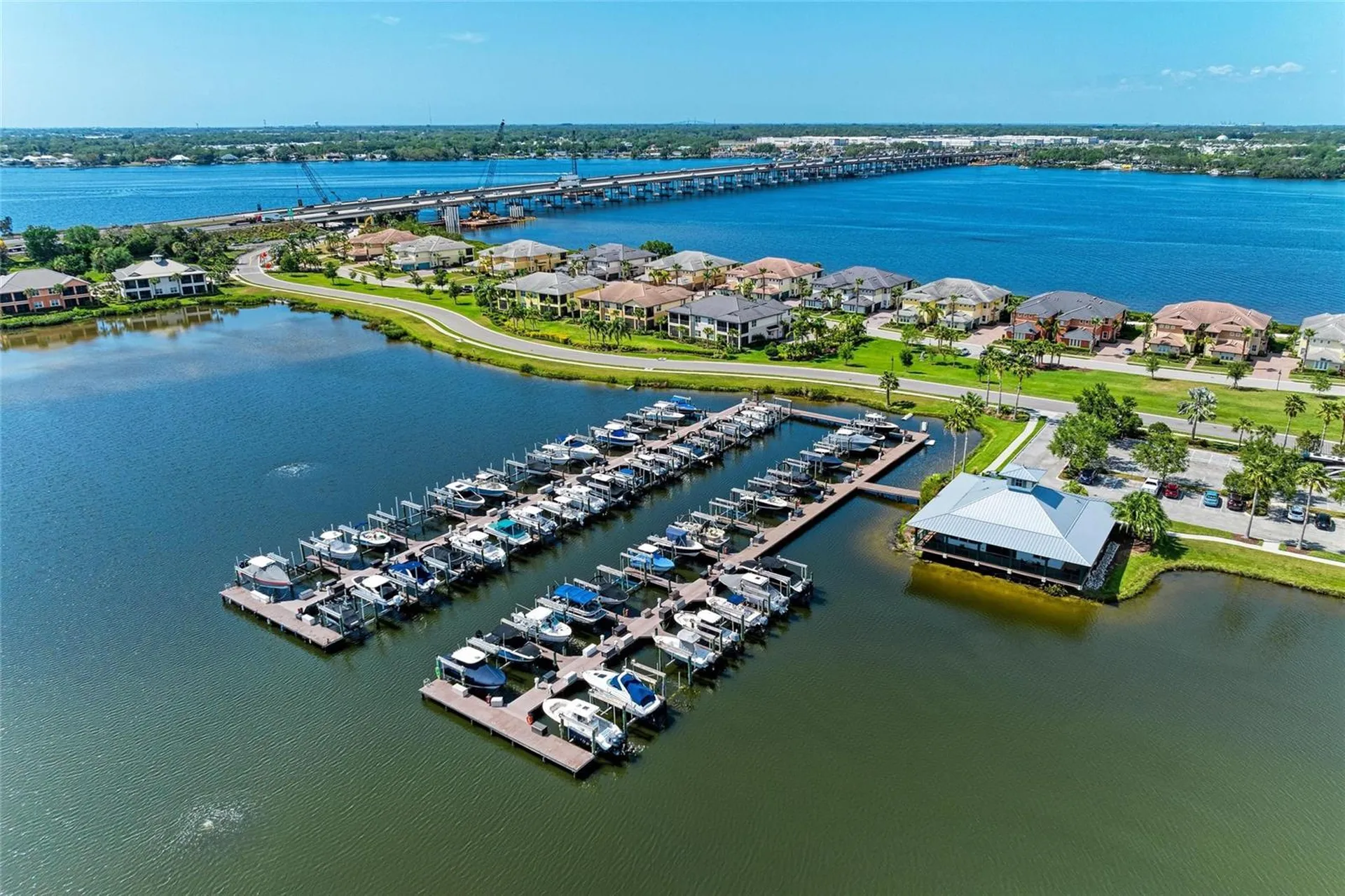 1010 Tidewater Shores Loop Bradenton FL 34208