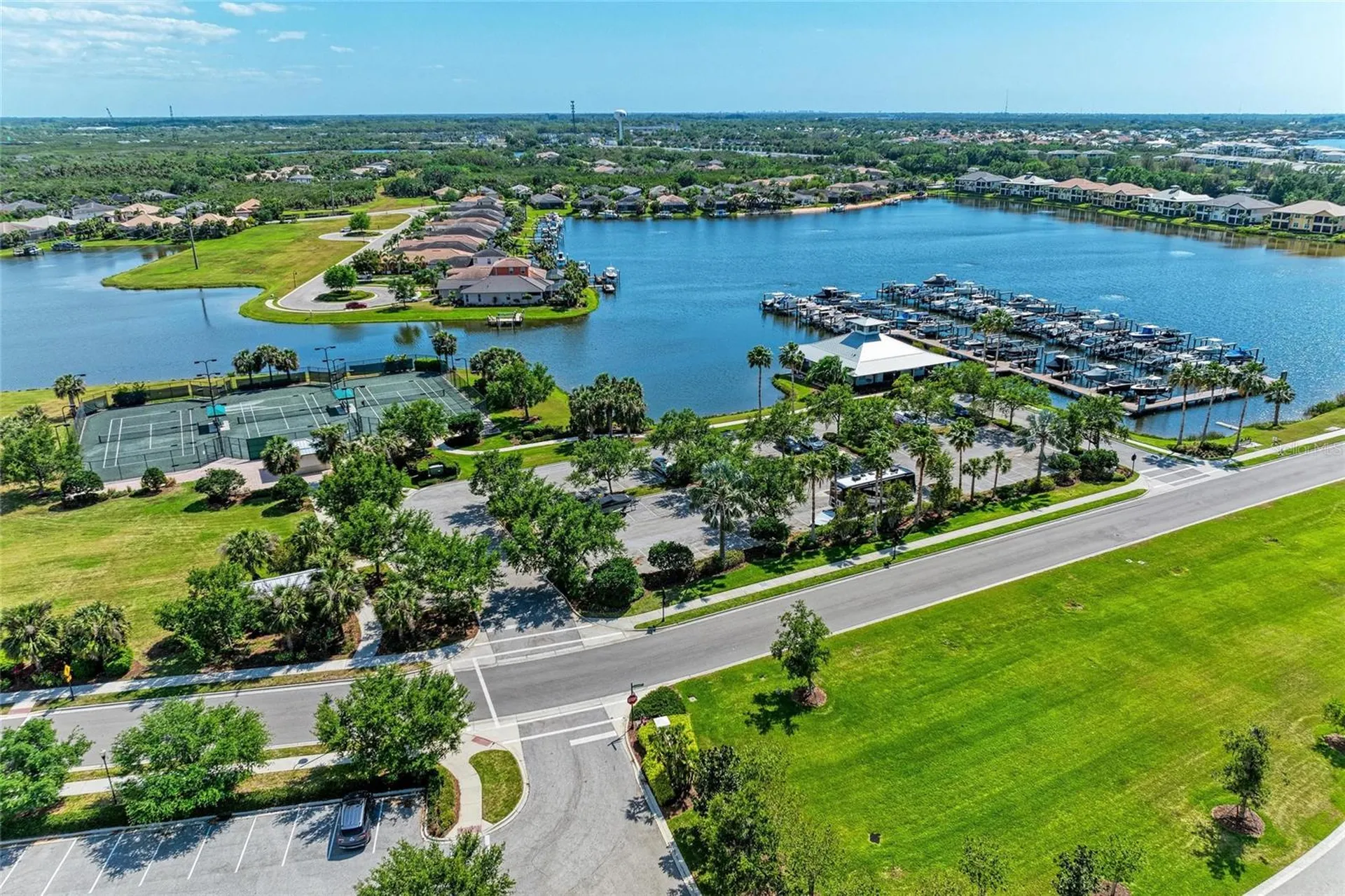 1010 Tidewater Shores Loop Bradenton FL 34208