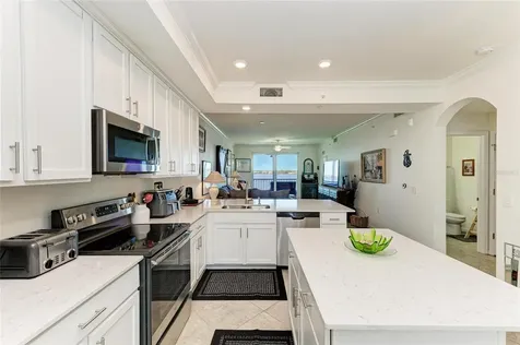1010 Tidewater Shores Loop Bradenton FL 34208