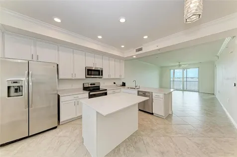 1010 Tidewater Shores Loop Bradenton FL 34208