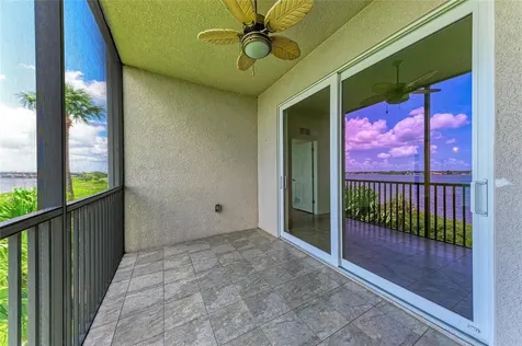 1010 Tidewater Shores Loop Bradenton FL 34208