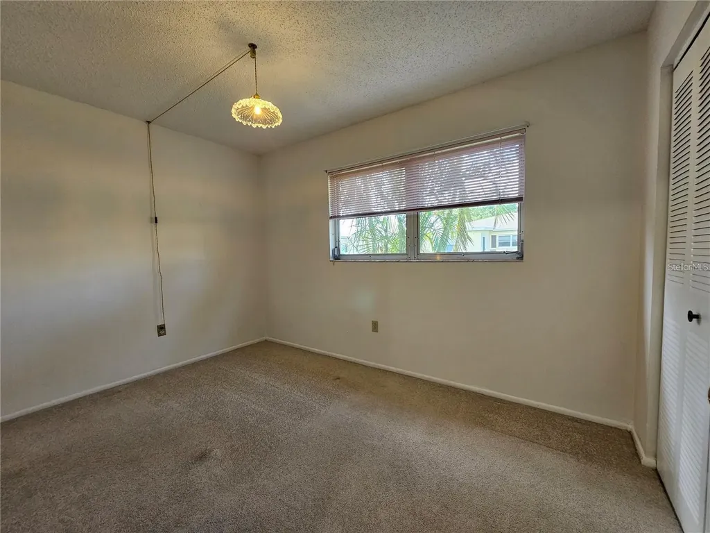 390 301 Boulevard W Bradenton FL 34205