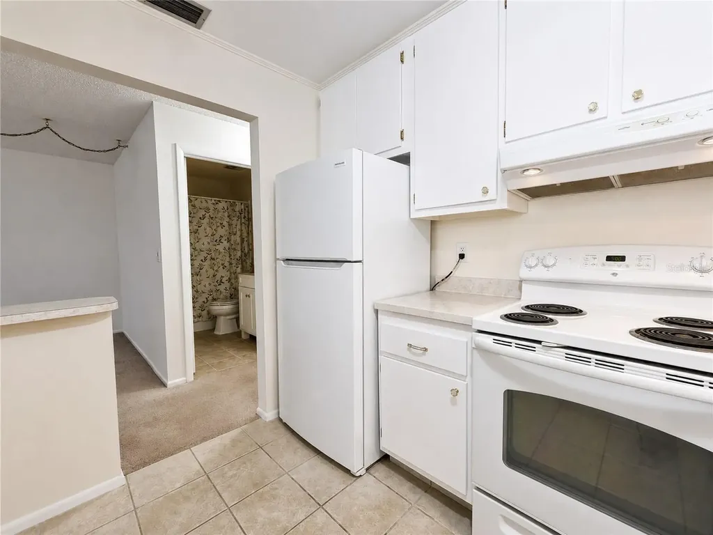 390 301 Boulevard W Bradenton FL 34205