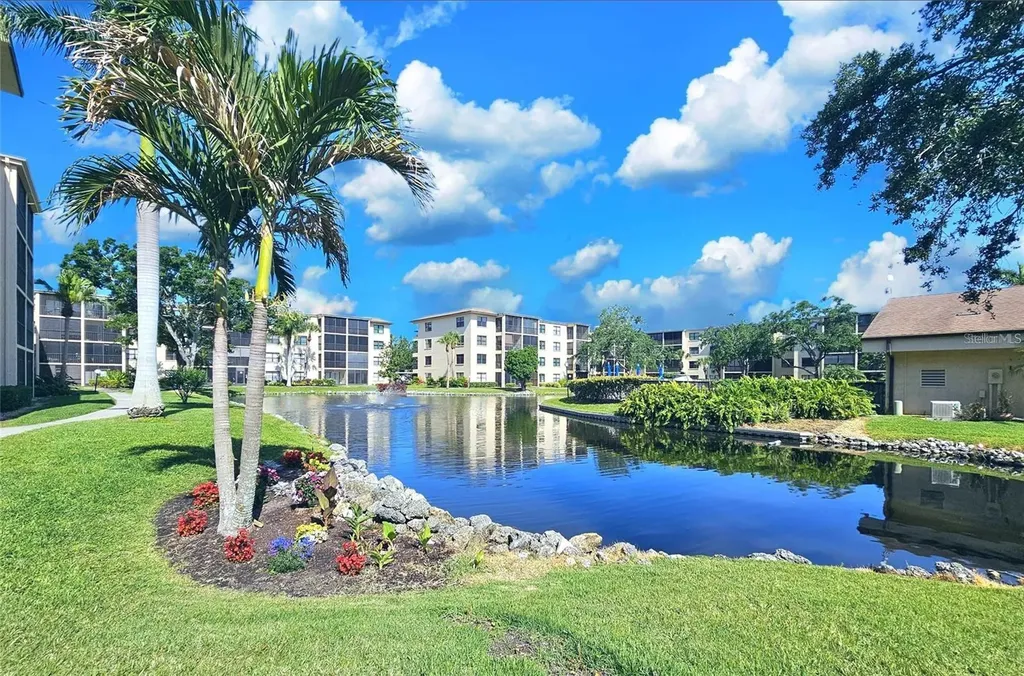 390 301 Boulevard W Bradenton FL 34205