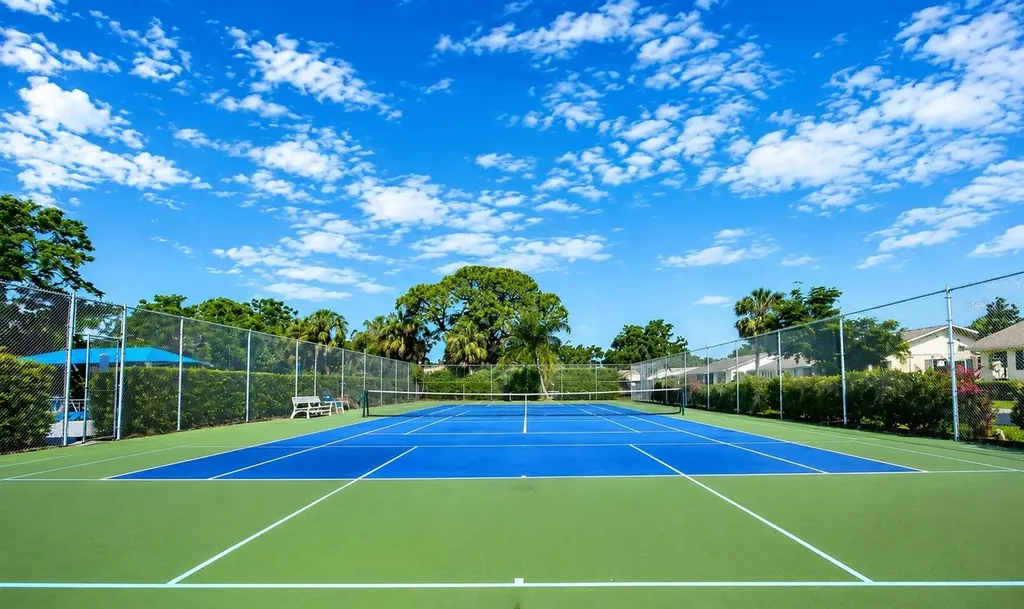 390 301 Boulevard W Bradenton FL 34205