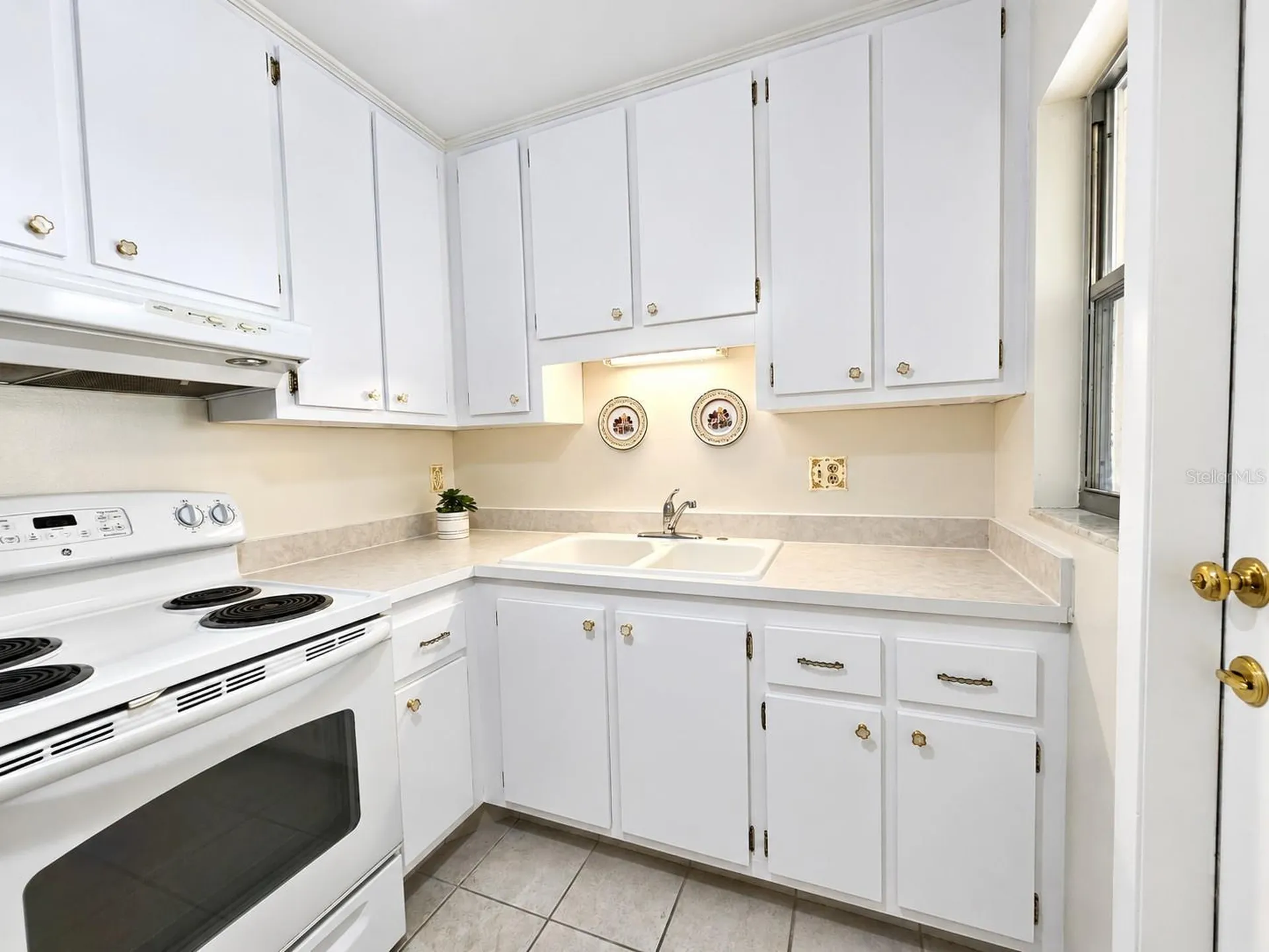 390 301 Boulevard W Bradenton FL 34205
