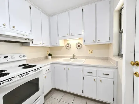 390 301 Boulevard W Bradenton FL 34205