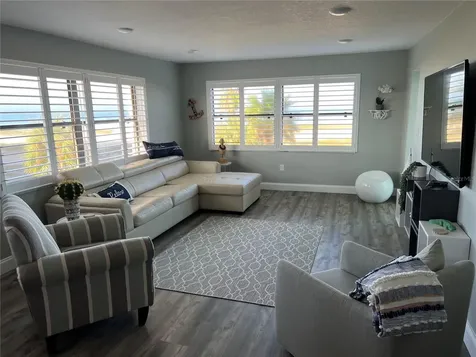 1270 Gulf Boulevard Clearwater FL 33767
