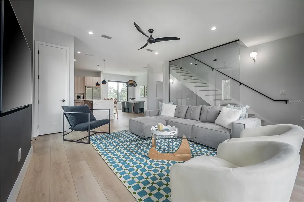 117 W Gladys Street Tampa FL 33602