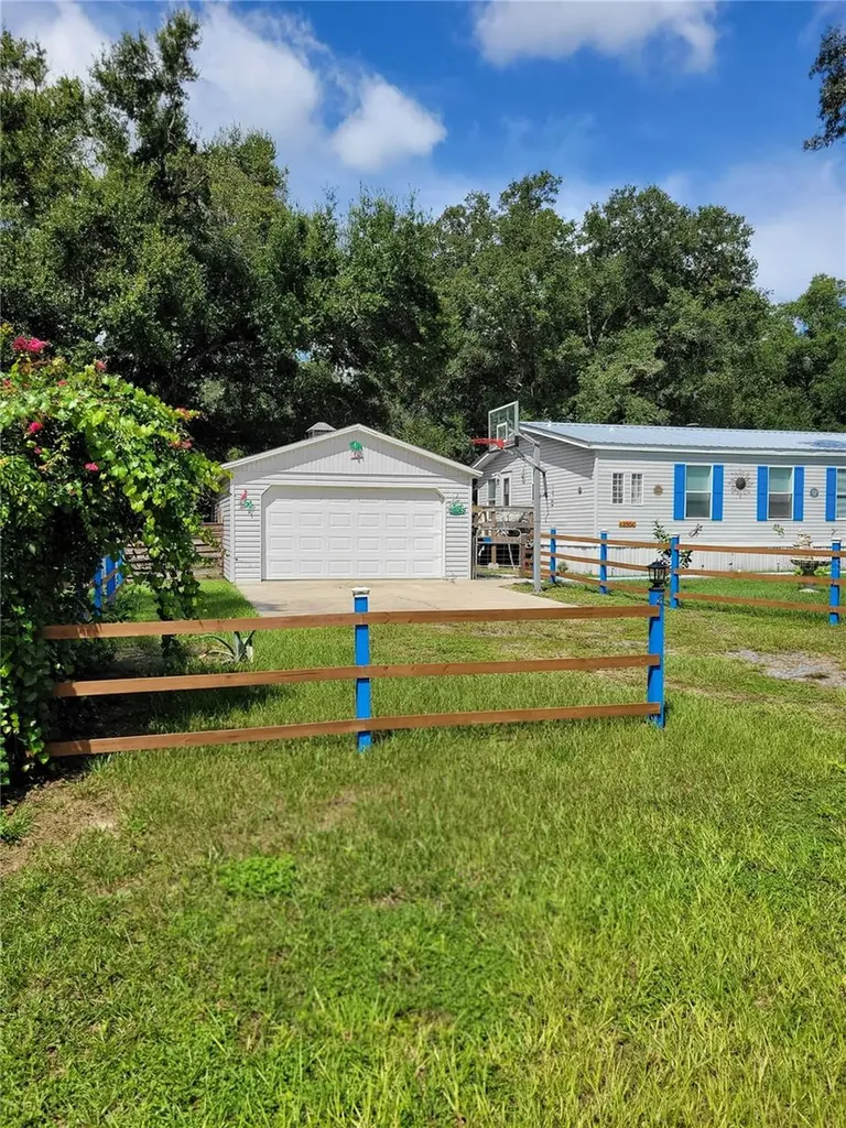 12950 SE 104th Court Belleview FL 34420
