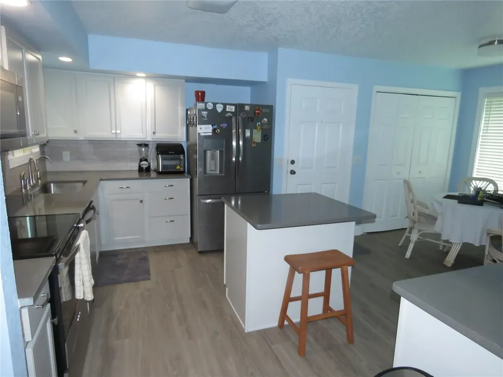 995 Spinnaker Court Tarpon Springs FL 34689