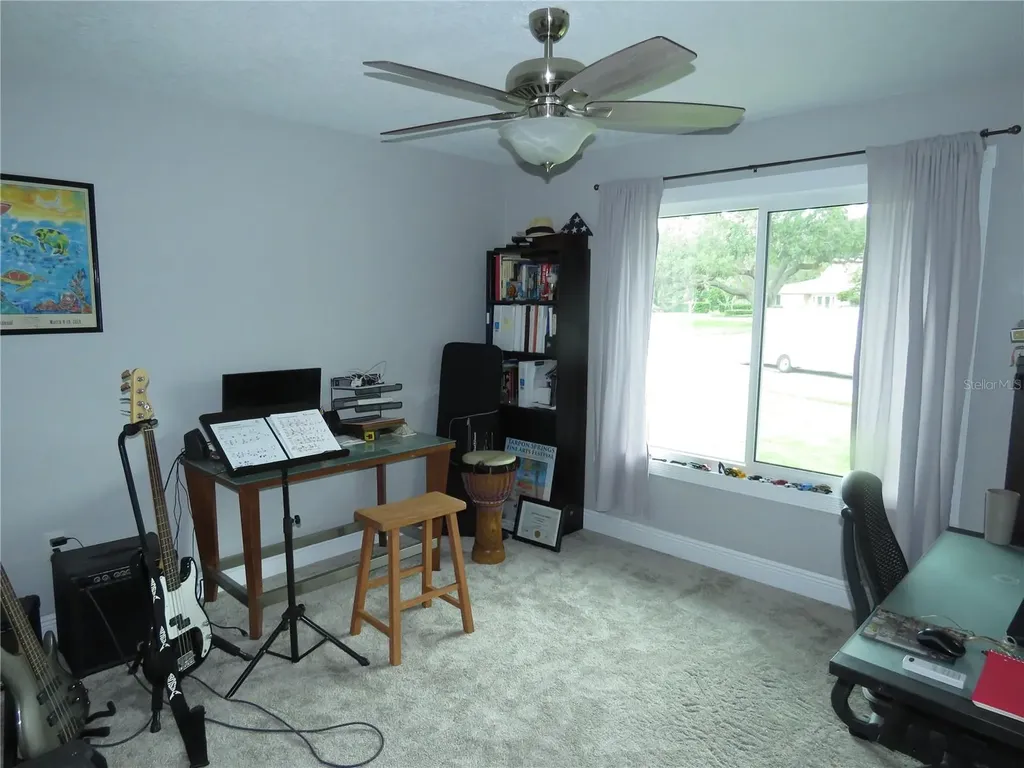 995 Spinnaker Court Tarpon Springs FL 34689