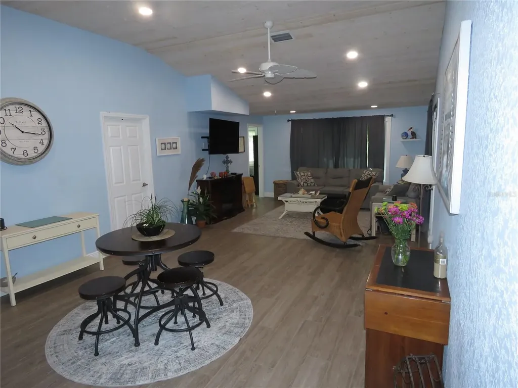 995 Spinnaker Court Tarpon Springs FL 34689