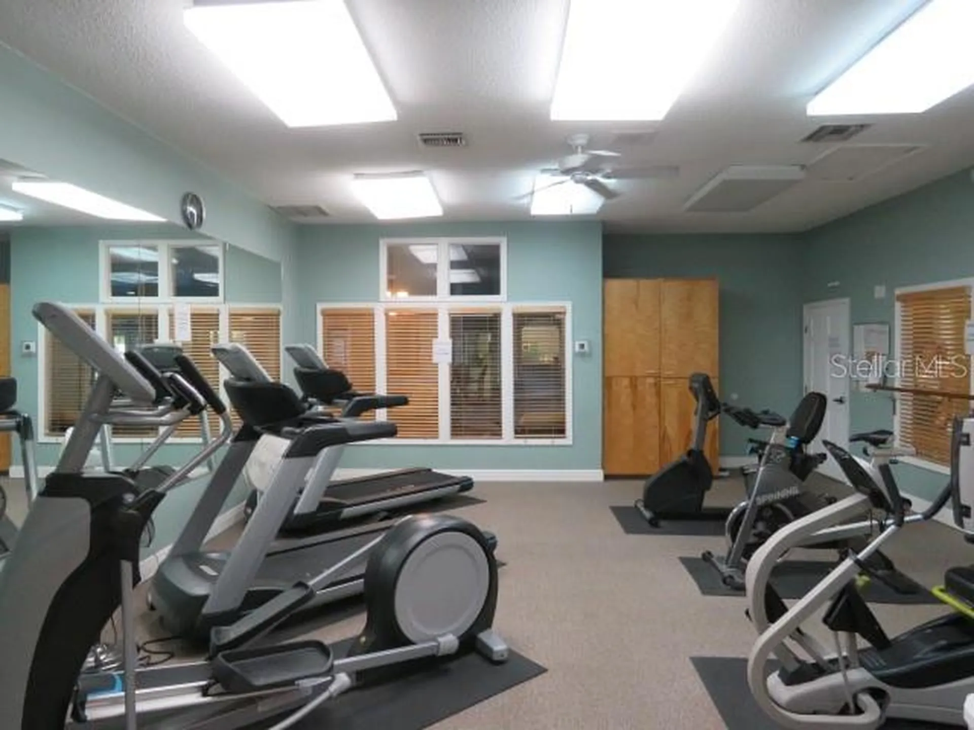 995 Spinnaker Court Tarpon Springs FL 34689