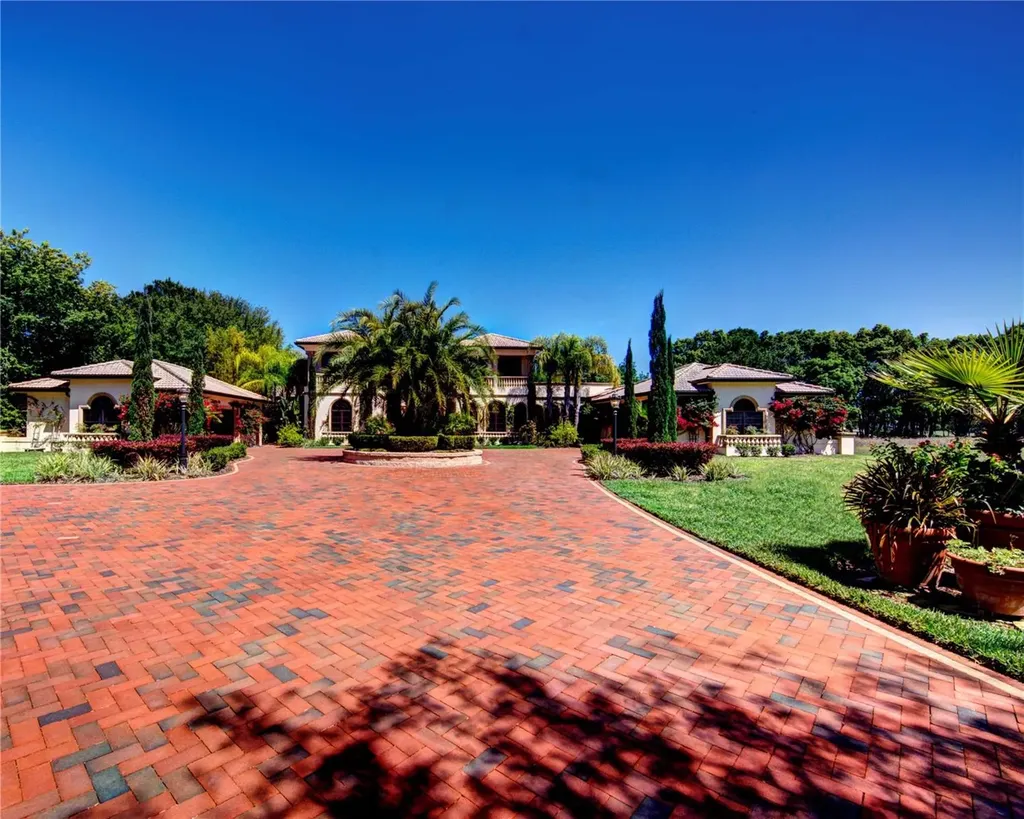 117 Bellamere Palms Court Lutz FL 33549