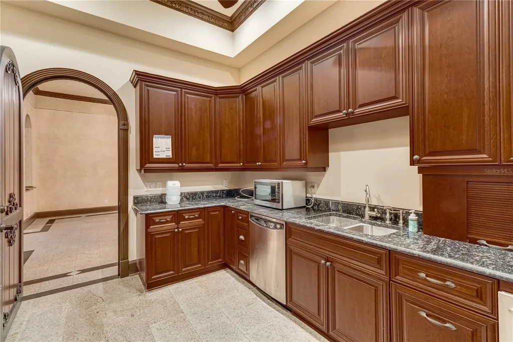 117 Bellamere Palms Court Lutz FL 33549