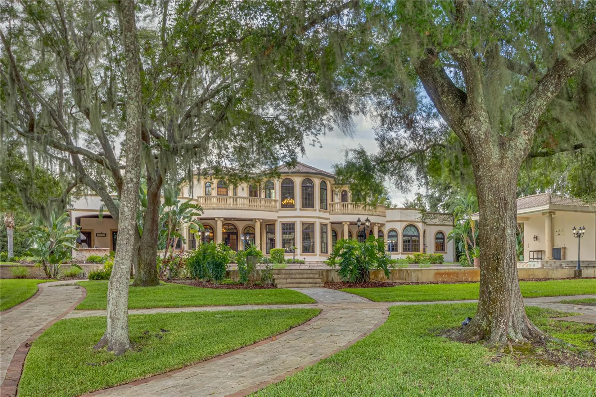 117 Bellamere Palms Court Lutz FL 33549