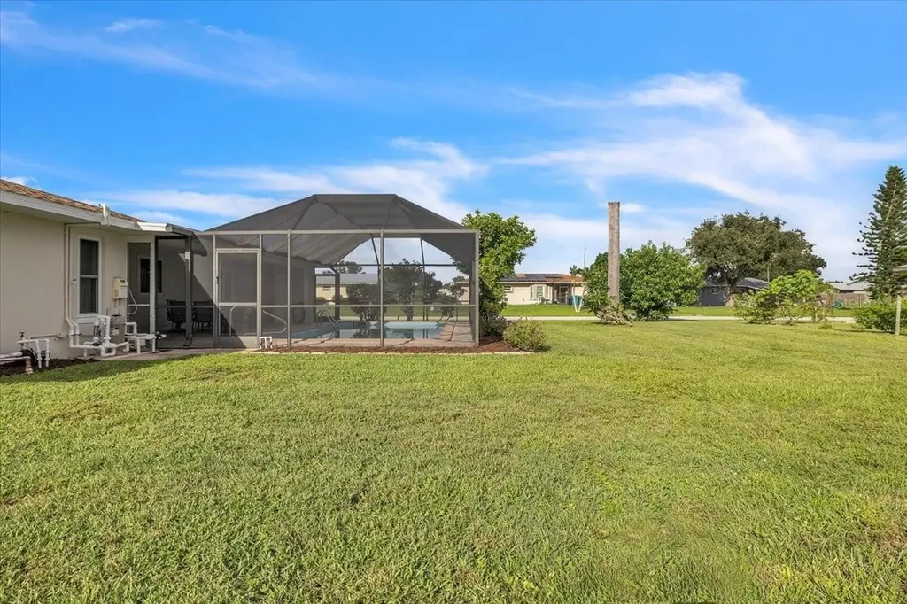907 Sidney Terrace NW Port Charlotte FL 33948