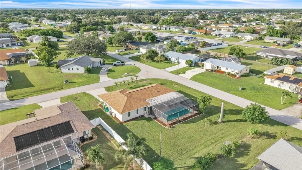 907 Sidney Terrace NW Port Charlotte FL 33948