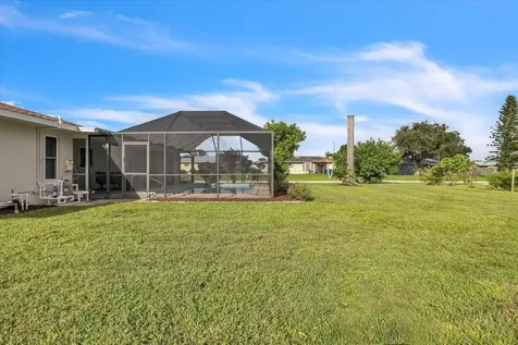 907 Sidney Terrace NW Port Charlotte FL 33948