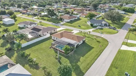 907 Sidney Terrace NW Port Charlotte FL 33948
