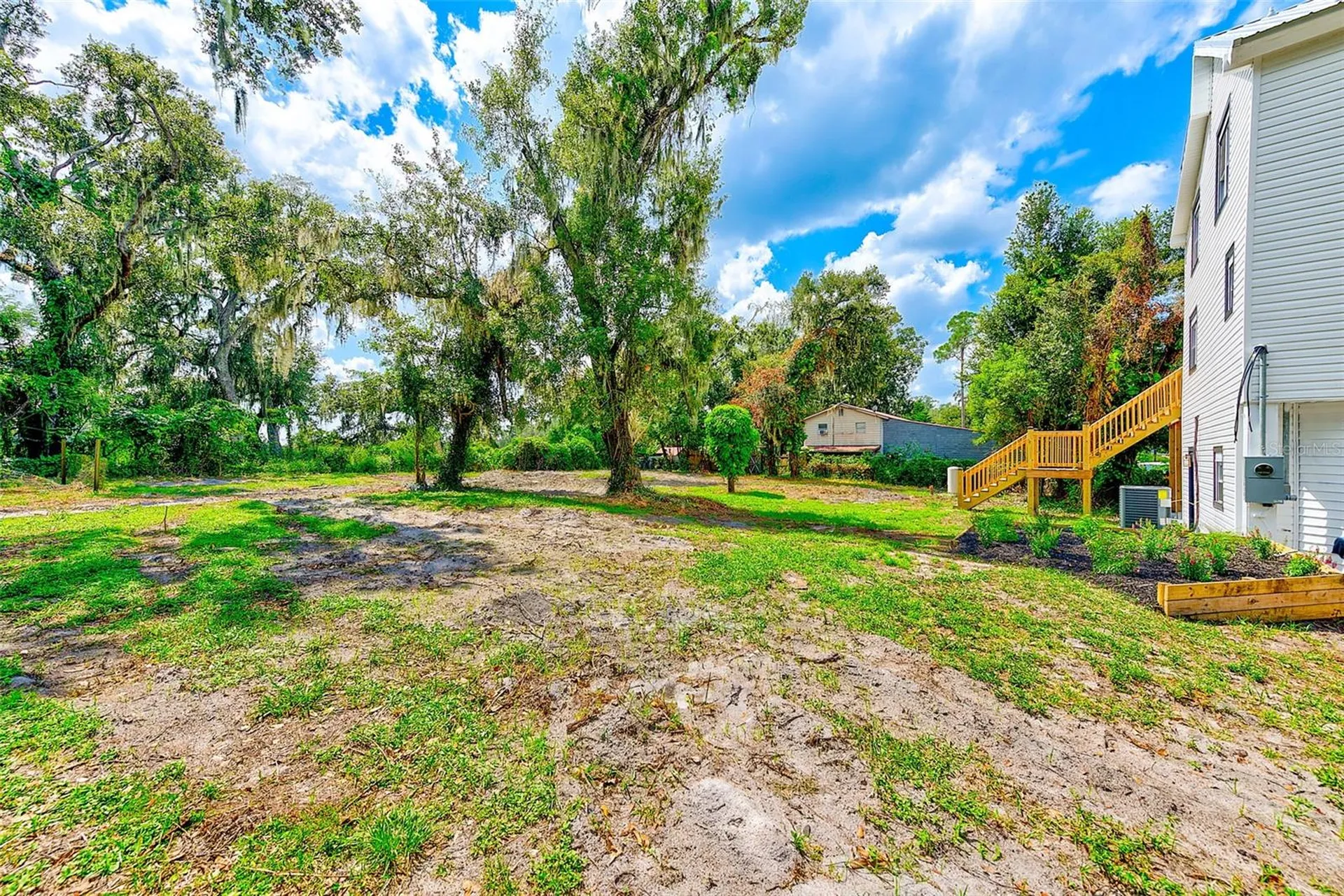 2003 W Sam Allen Road Plant City FL 33565